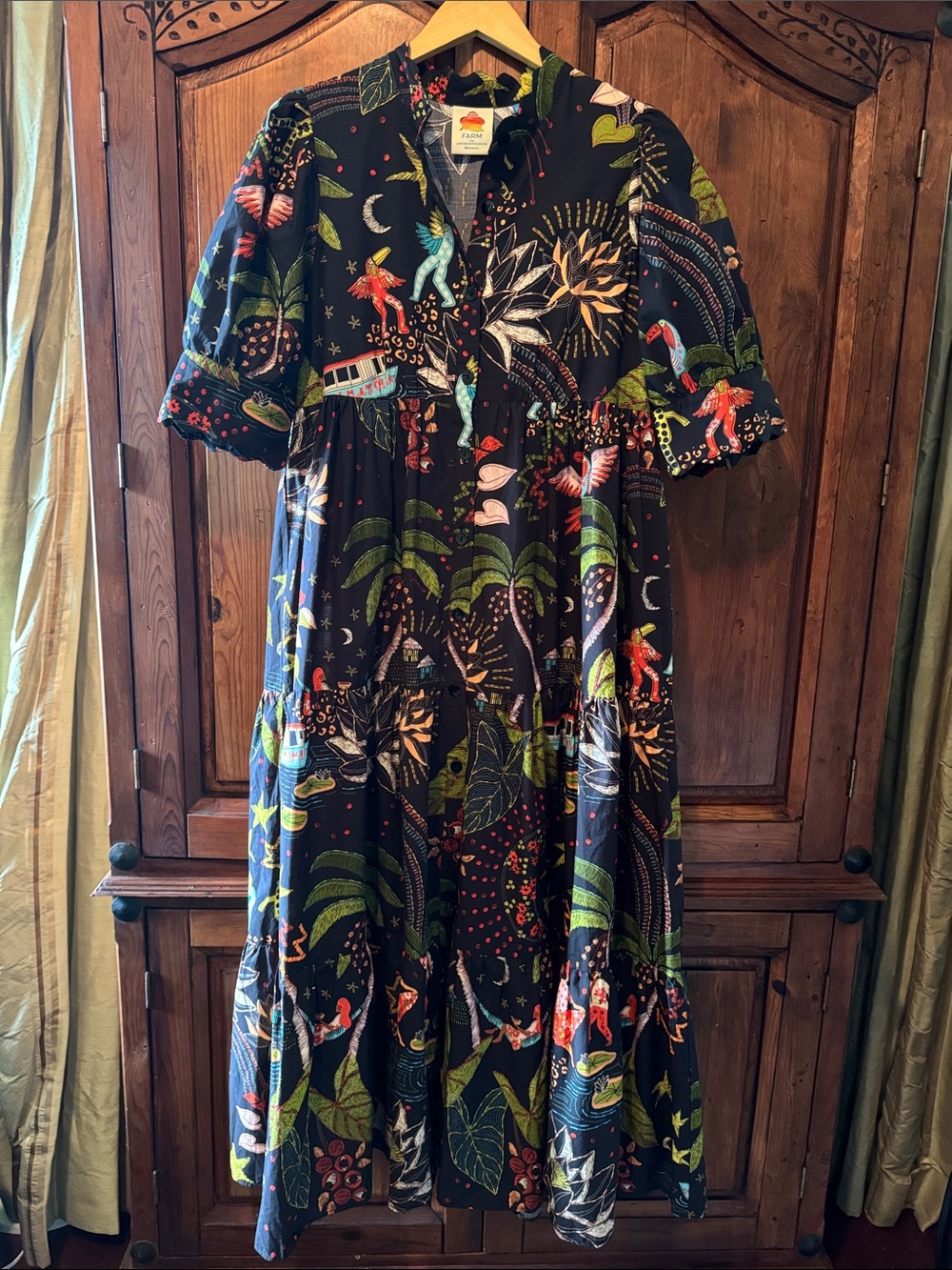 EUC FARM RIO ANTHROPOLOGIE PUFF SLEEVE BUTTONDOWN BLACK TROPICAL MAXI DRESS. M